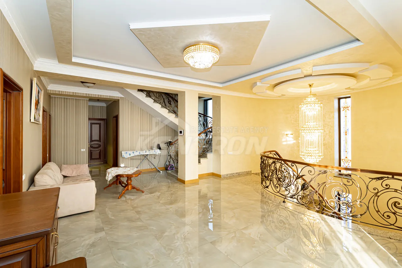 House for sale G 1 dis., Adjapnyak Yerevan, 159066