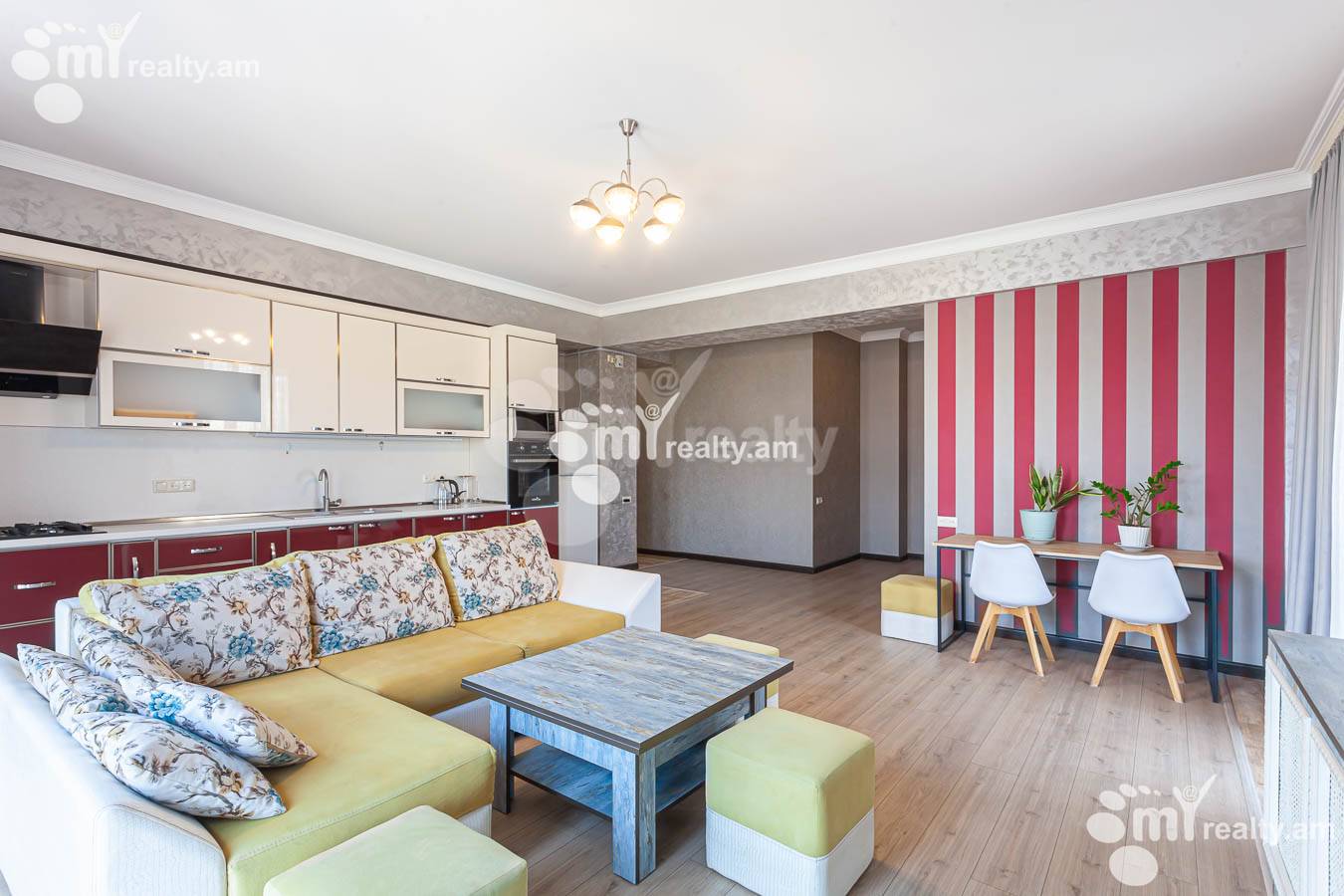 3 bedroom apartment for rent Mashtots Ave, Center Yerevan, 152987
