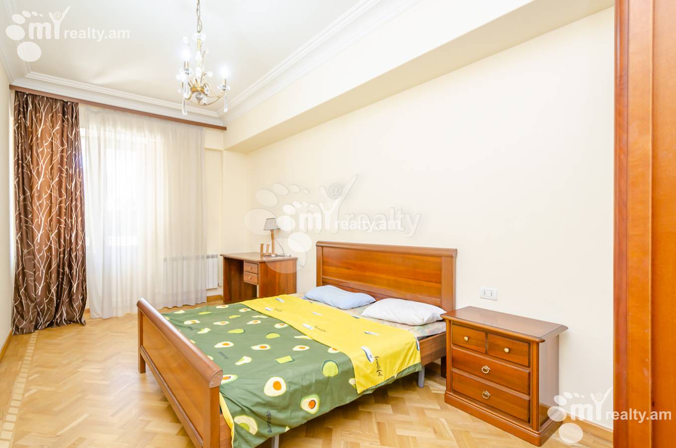 Снять 4 комнатную квартиру Дегатан ул, Центр Ереван, 153224