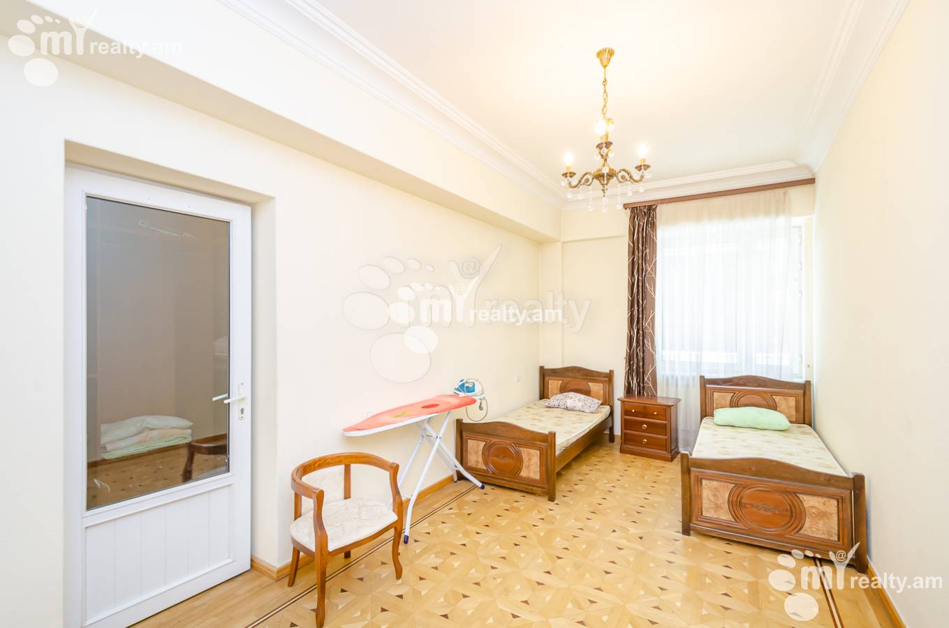 Снять 4 комнатную квартиру Дегатан ул, Центр Ереван, 153224