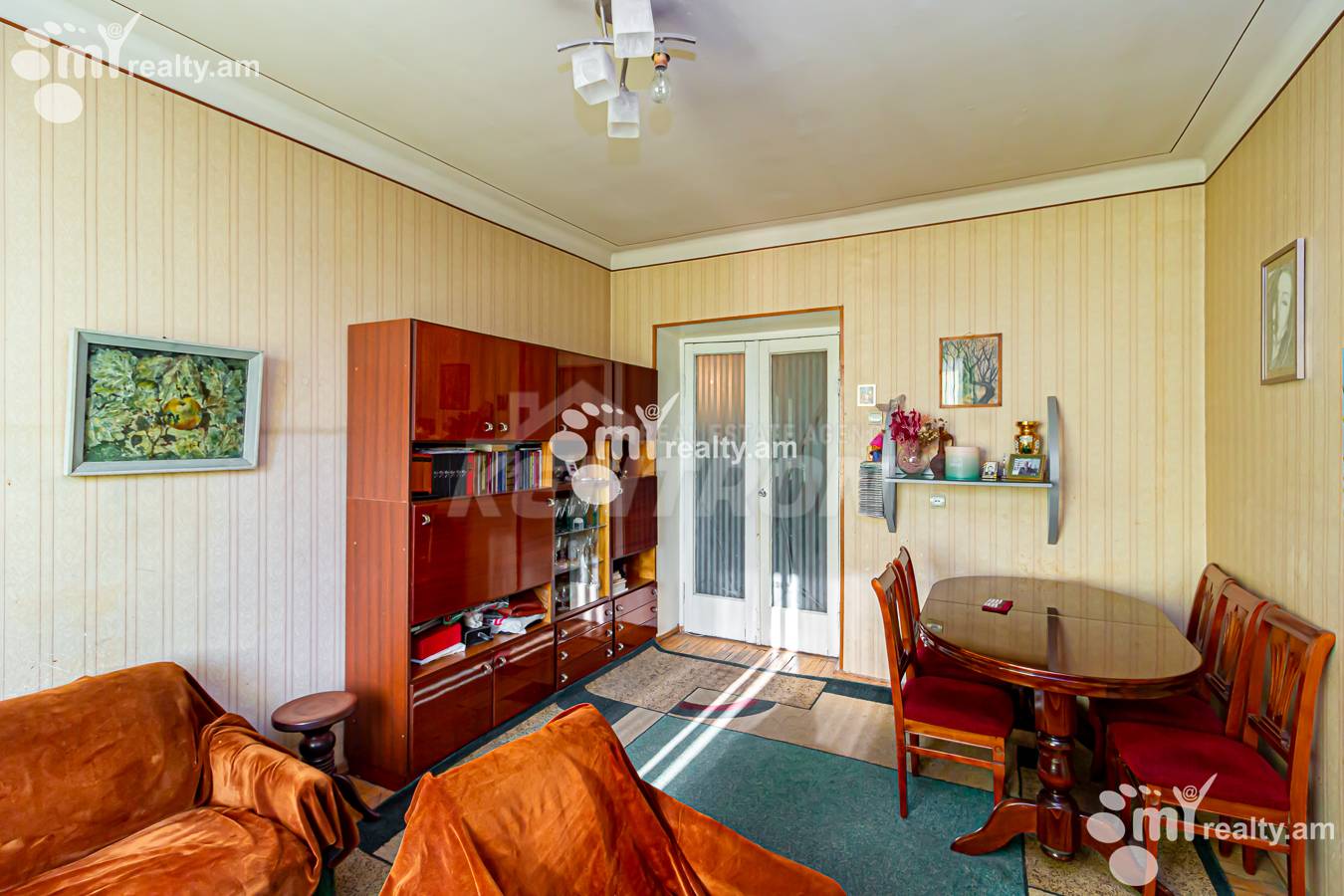 Купить 2 комнатную квартиру Чаренц ул, Центр Ереван, 152503