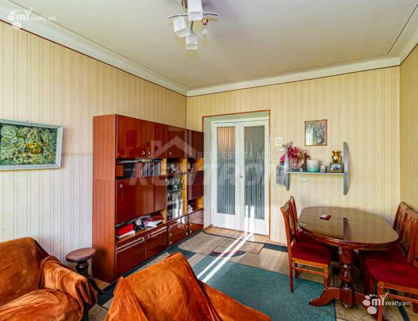 2-senyakanoc-bnakaran-vacharq-Yerevan-Center