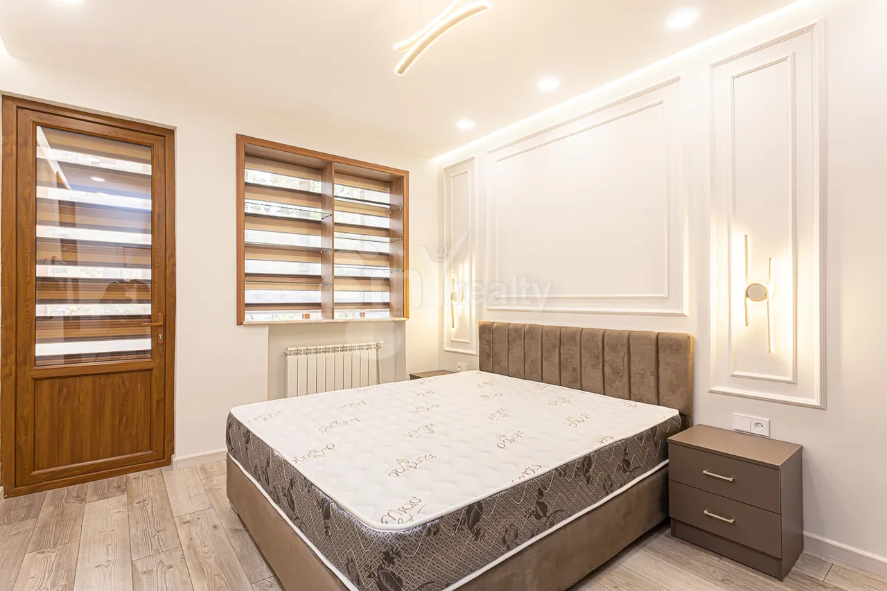 2 bedroom apartment for rent Nalbandyan St, Center Yerevan, 161459