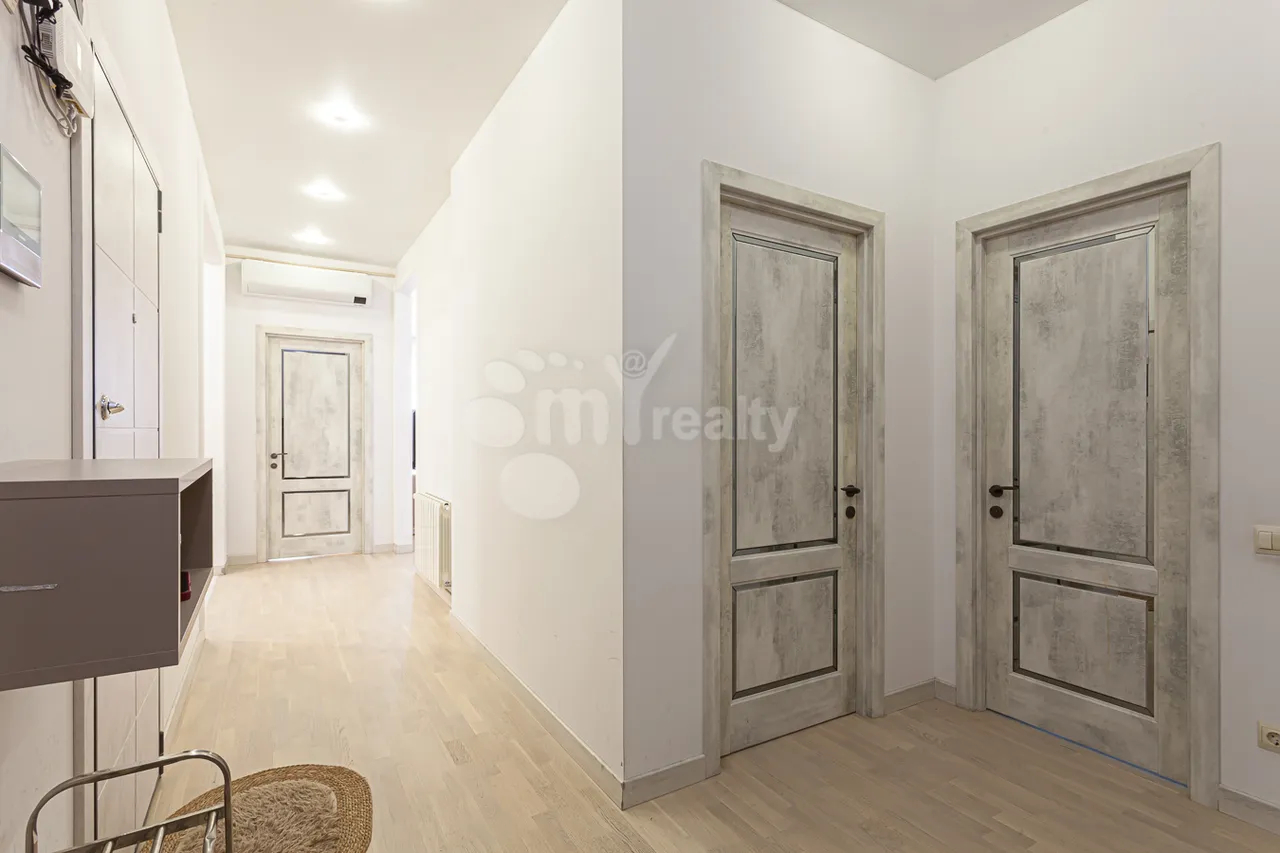 3 bedroom apartment for rent خیابان آرام, مرکز شهر ایروان, 161481