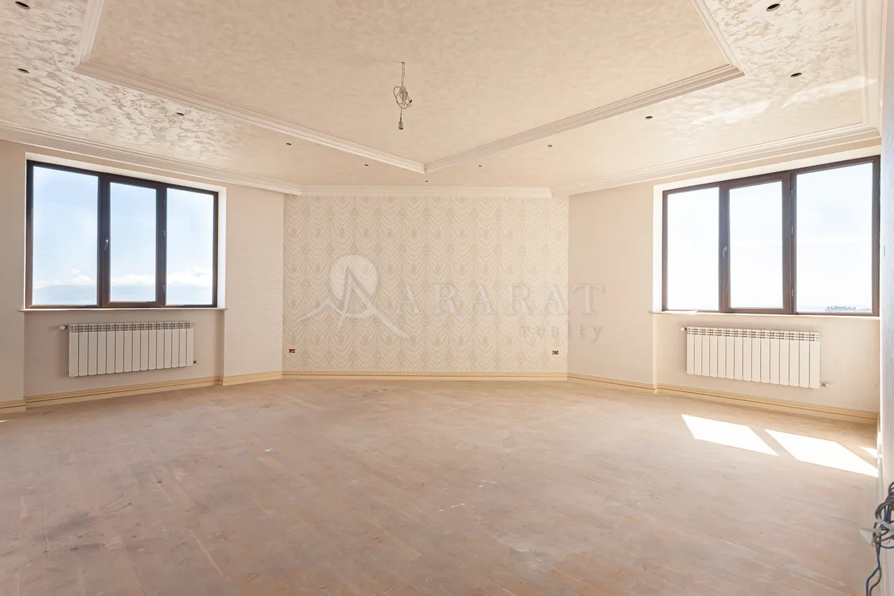 3 bedroom apartment for sale Hayrik Muradyan street, عربگیر ایروان, 157399