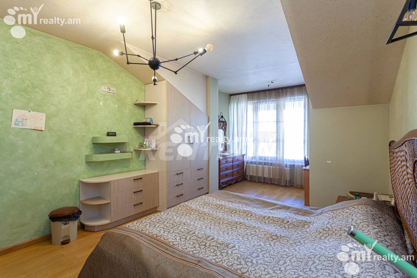 6 bedroom apartment for sale Aram St side, Center Yerevan, 154609