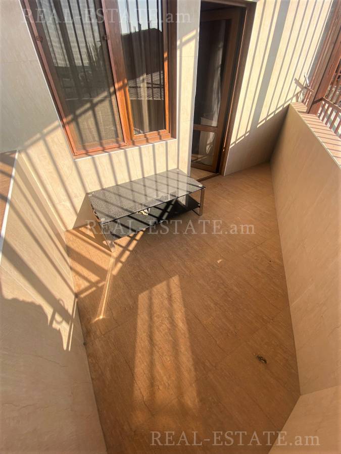 4 bedroom apartment for sale Sayat-Nova Ave, Center Yerevan, 116013