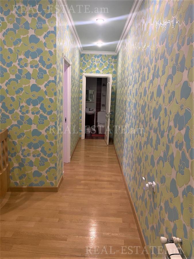 4 bedroom apartment for sale Sayat-Nova Ave, Center Yerevan, 116013