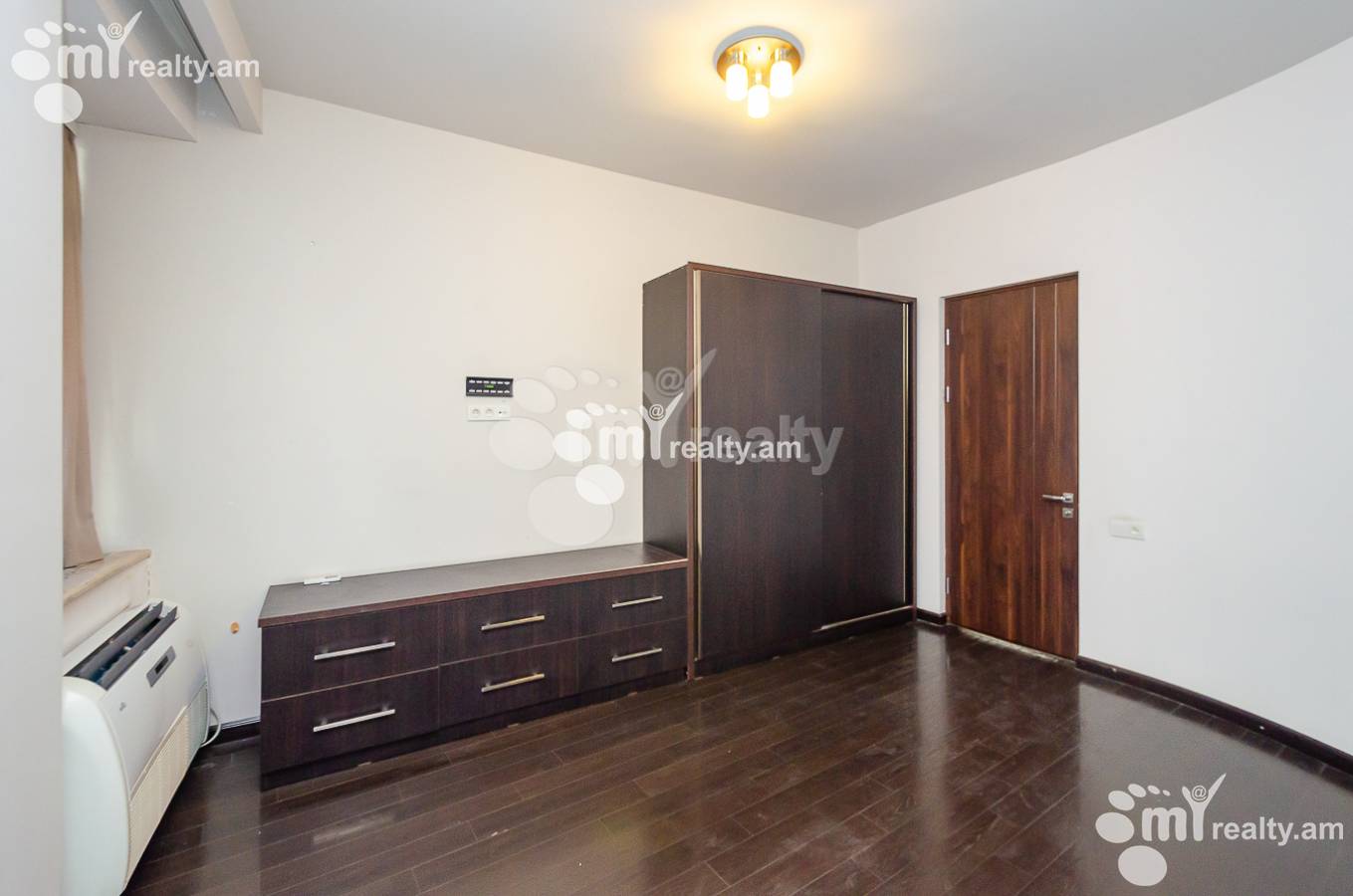 4 bedroom apartment for sale Northern(Hyusisayin)  Ave, Center Yerevan, 146493