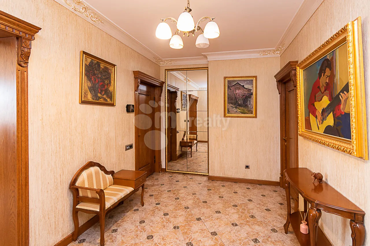 3 bedroom apartment for sale Hambardzumyan St, Arabkir Yerevan, 161263