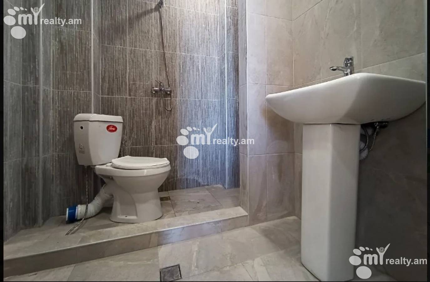 3 սենյականոց բնակարան  Սևքարեցի Սաքոյի փող, Արաբկիր Երևան, 154084