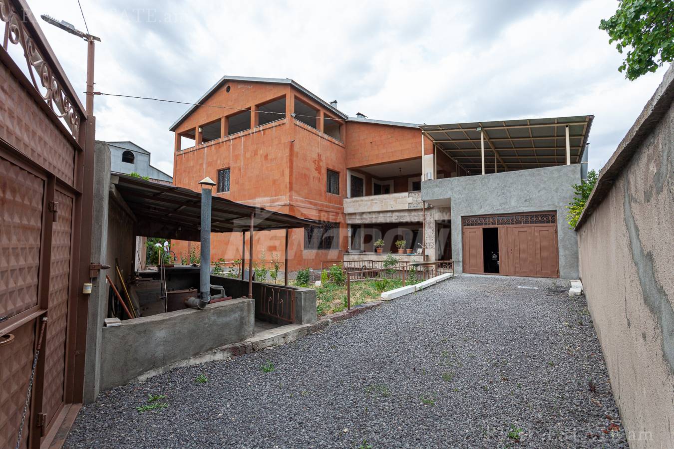 House for sale Kanaker 9 St, Kanaqer-Zeytun Yerevan, 137950