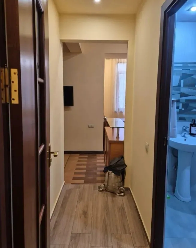 4 bedroom apartment for sale Hanrapetutyan St, Center Yerevan, 160955
