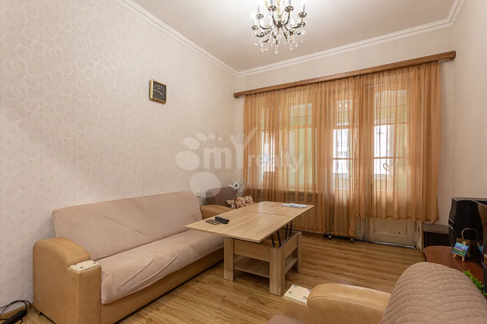 bnakaran/2-senyakanoc/Teryan+St/Center/Yerevan