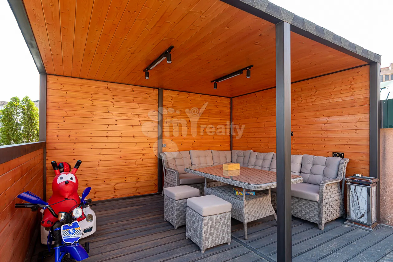 4 bedroom apartment for sale Adonts St, Arabkir Yerevan, 159646