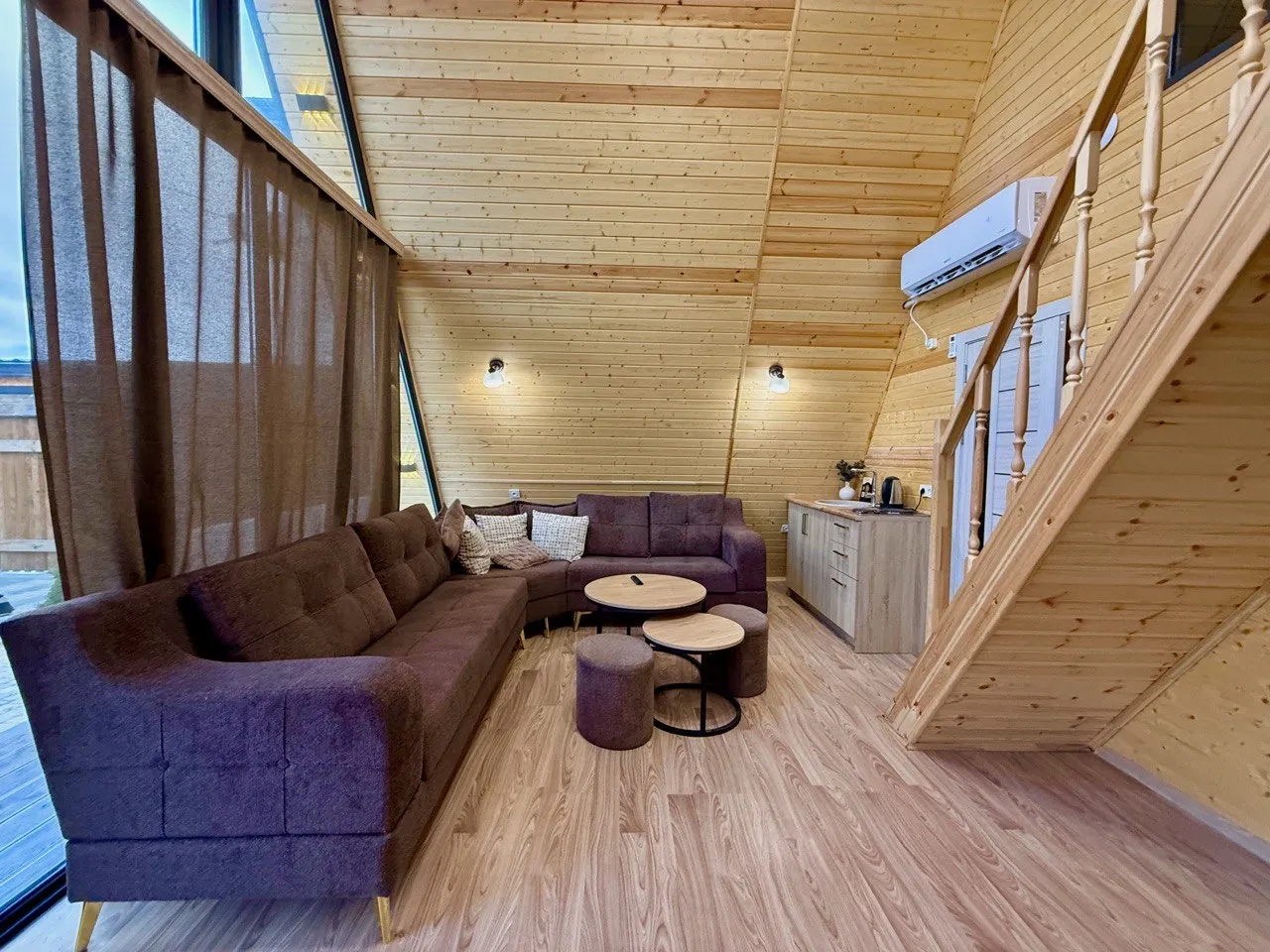 Купить коммерческoе помещение , акадор Котайк, 159464