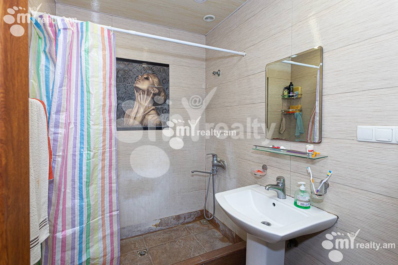 3 bedroom apartment for sale Kajaznuni St, Center Yerevan, 135913