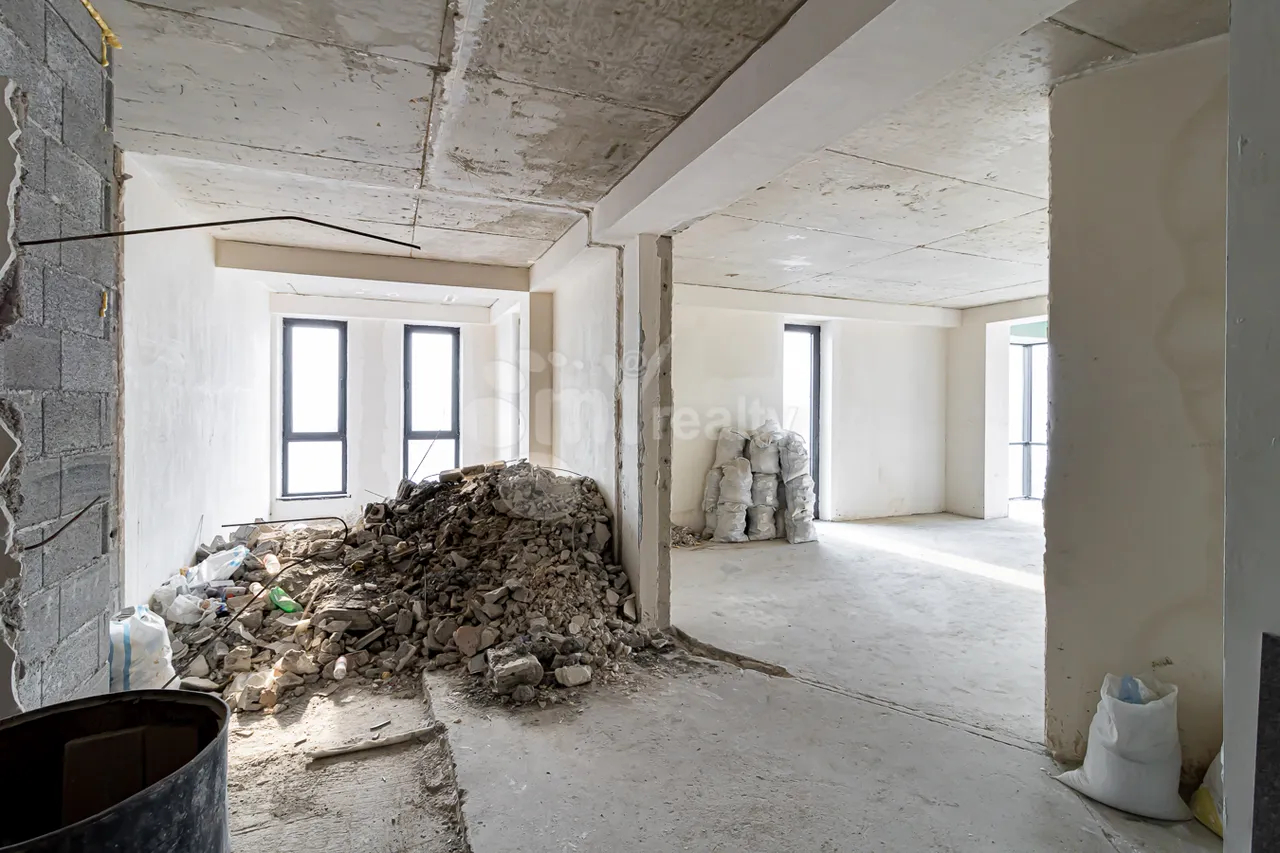 3 bedroom apartment for sale Aghbyur Serob St, Arabkir Yerevan, 157843