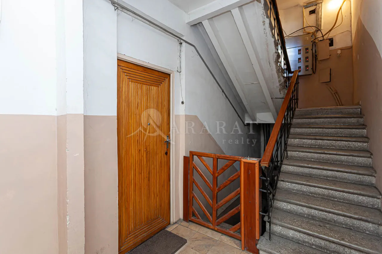 Commercial for sale خیابان ابوویان, مرکز شهر ایروان, 158521