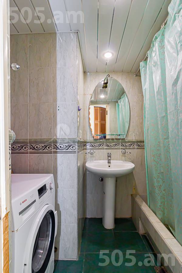 4 bedroom apartment for sale E. Qochar St, Center Yerevan, 153405