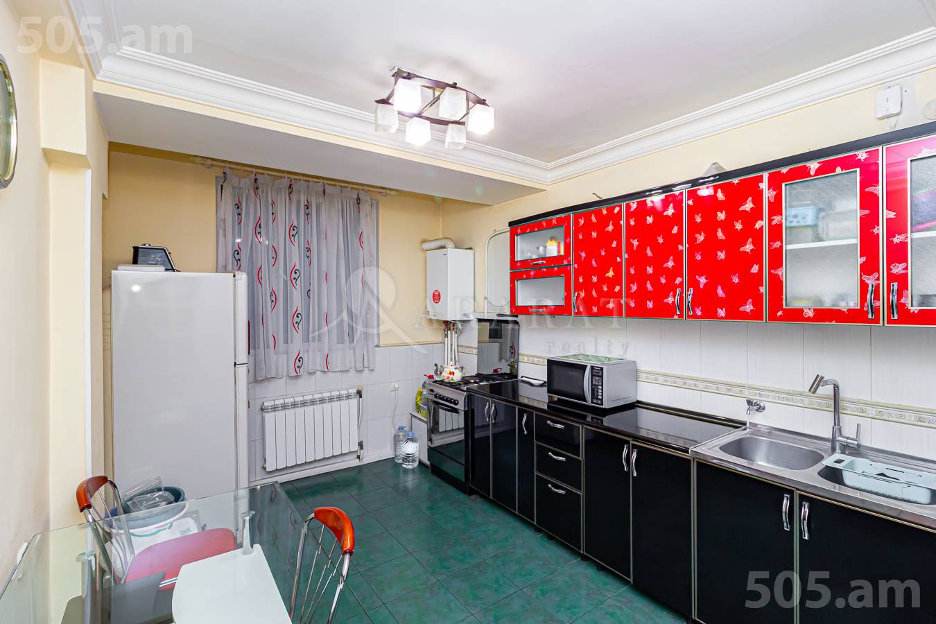 4 bedroom apartment for sale E. Qochar St, Center Yerevan, 153405