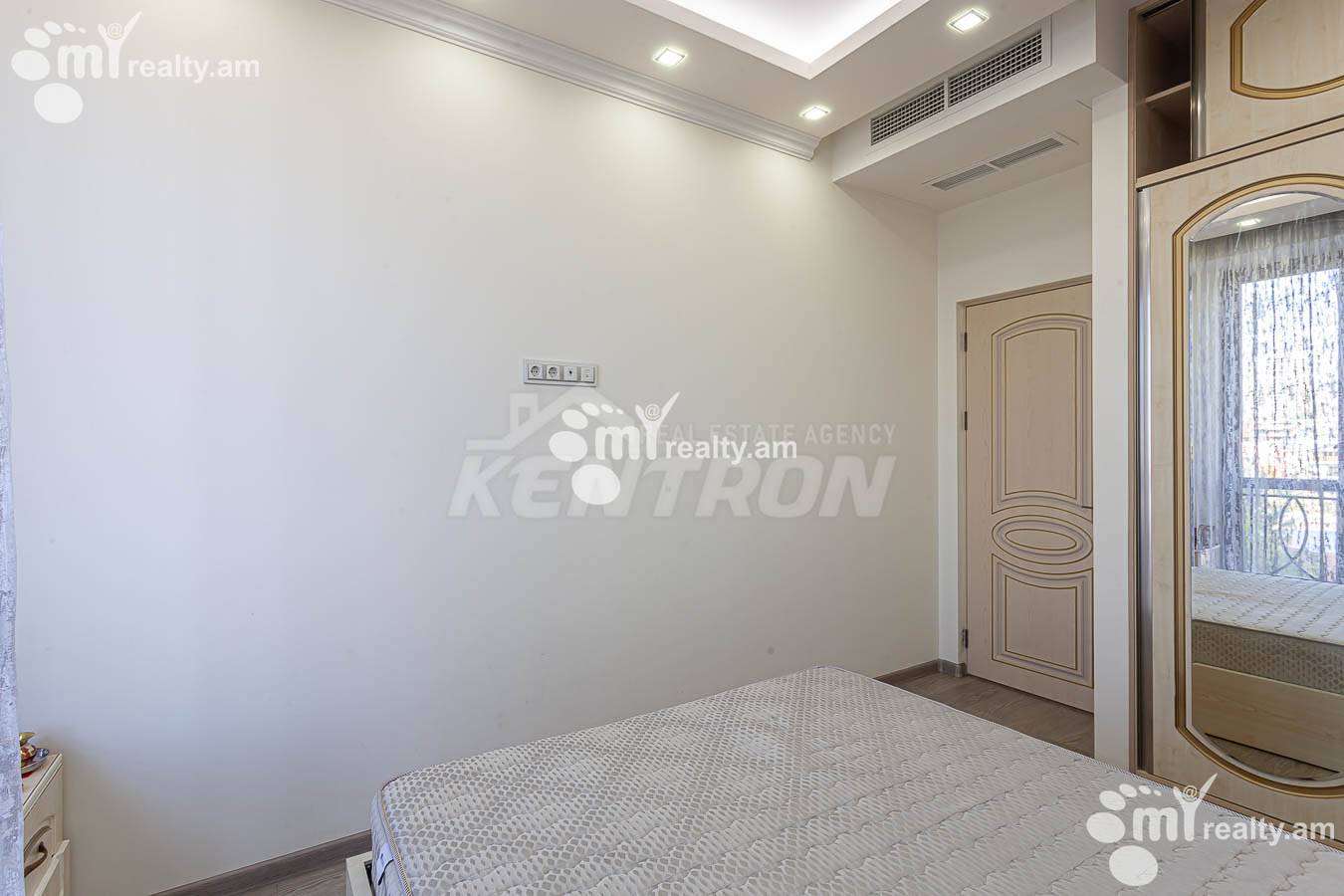 Купить 4 комнатную квартиру Сасна Црер ул., Давташен Ереван, 154888