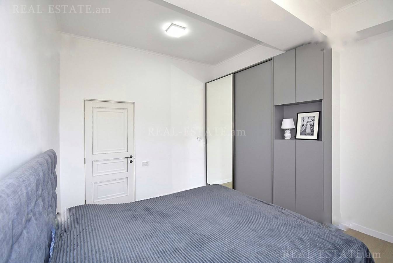 3 bedroom apartment for sale Antarayin St, Center Yerevan, 103041