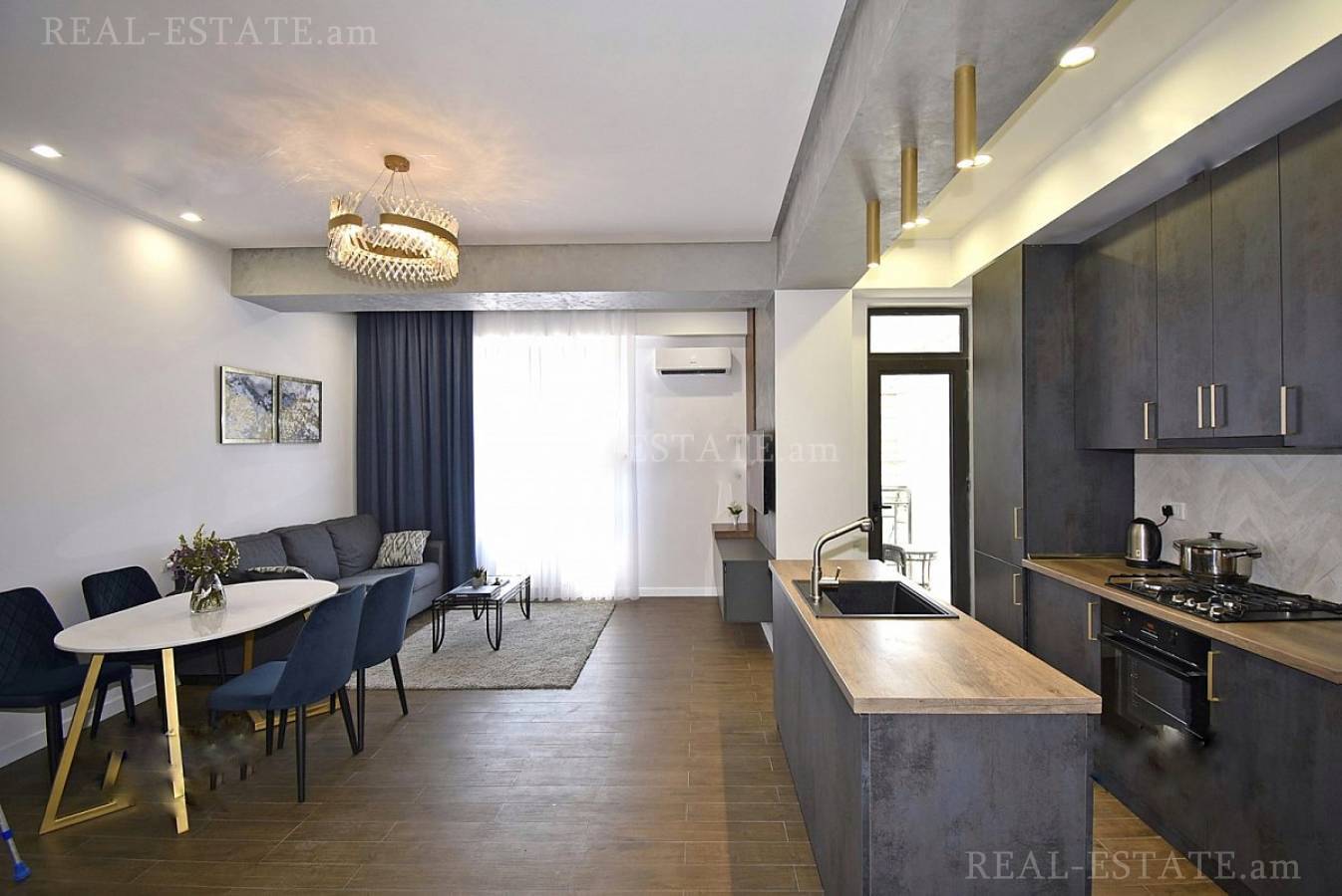 3 bedroom apartment for sale Antarayin St, Center Yerevan, 103041