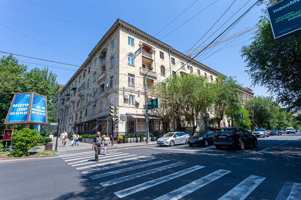 kupit-kvartiru/4-komnatnaya/Tumanyan+St/Center/Yerevan