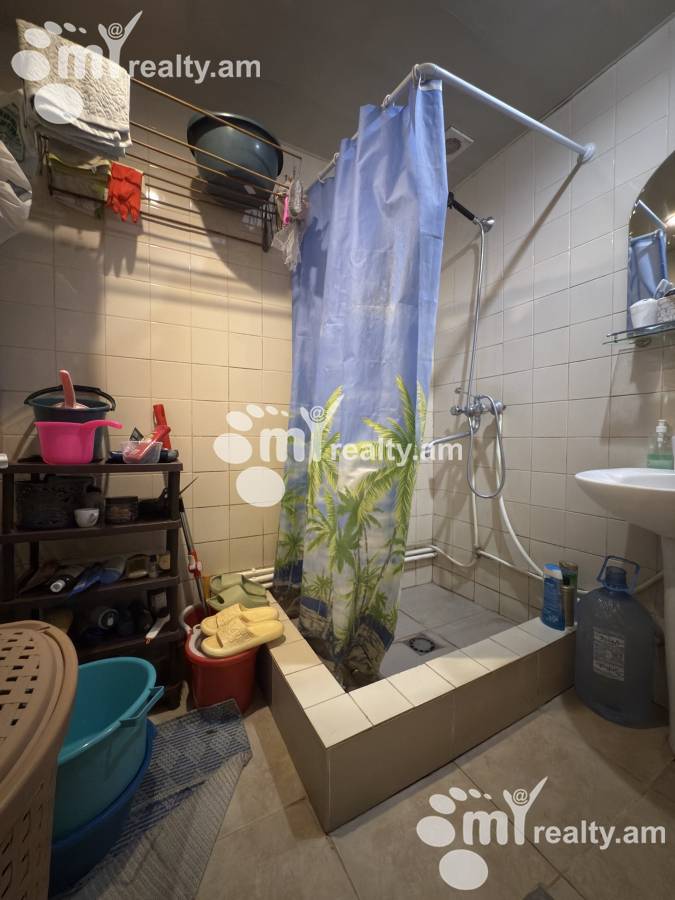 3 bedroom apartment for sale Davtashen 4 district, Davtachène Yerevan, 156549