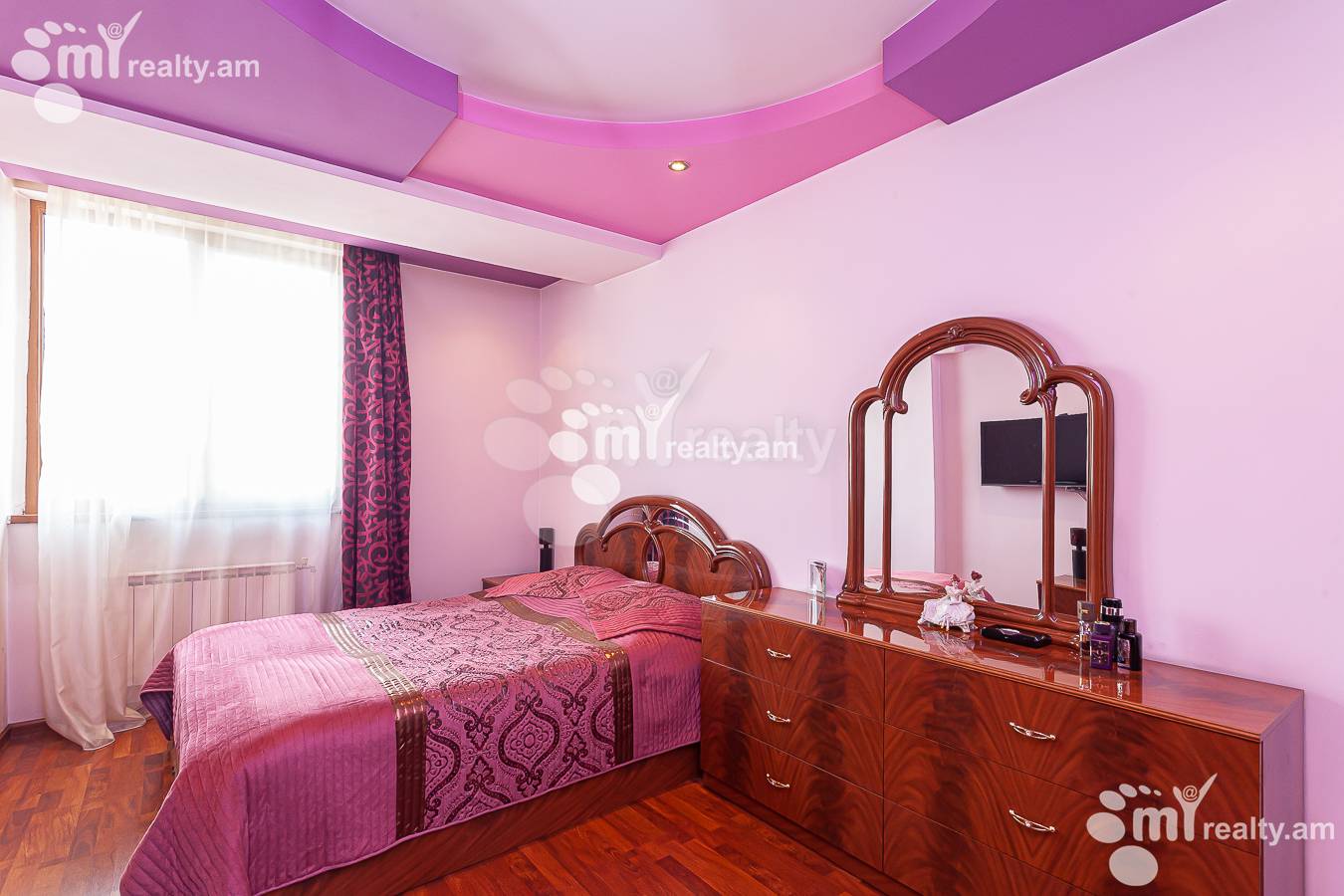 3 bedroom apartment for sale E. Qochar St, Center Yerevan, 152052