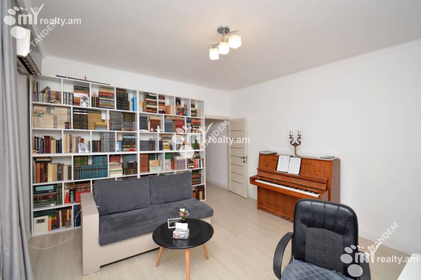 2 bedroom apartment for sale خیابان خانجیان, مرکز شهر ایروان, 159693