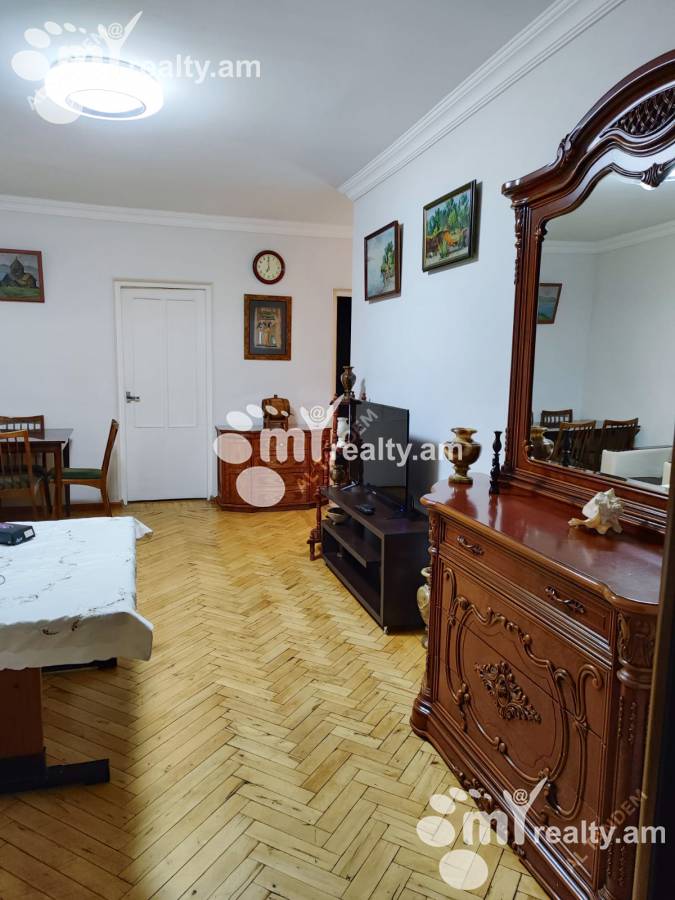 Снять 3 комнатную квартиру Абовян ул, Центр Ереван, 142503