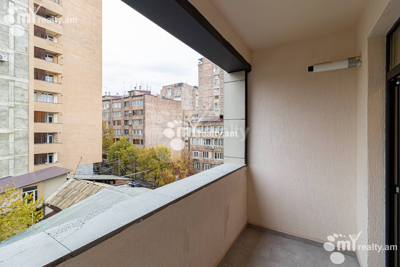 Купить 2 комнатную квартиру Амбардзумян ул, Арабкир Ереван, 154195