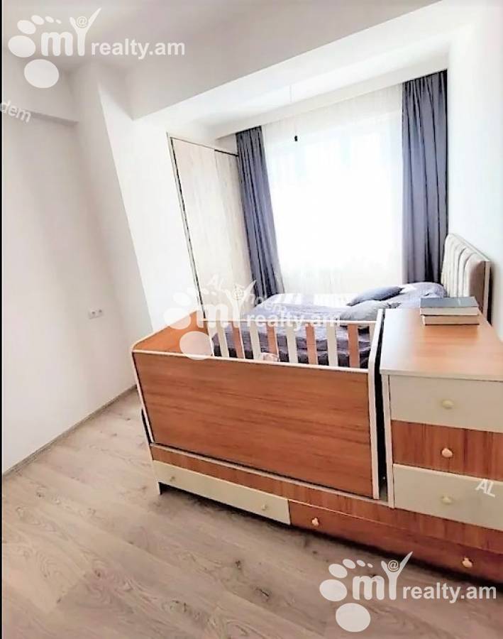 Купить 3 комнатную квартиру Арзуманян ул, Ачапняк Ереван, 140980