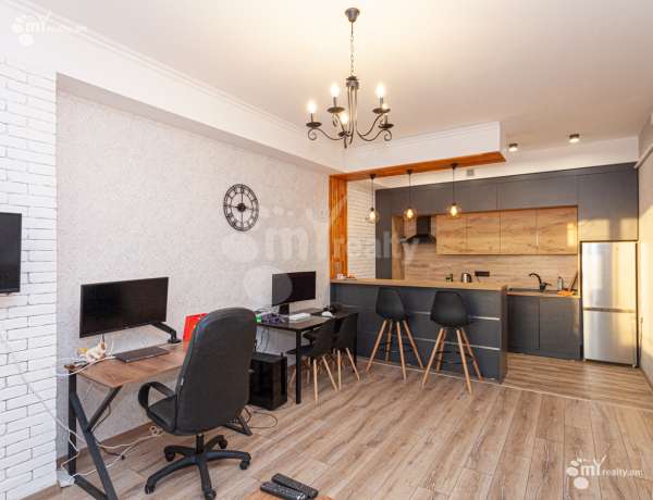 norakaruyc-bnakaran/2-senyakanoc/Argishti+St/Center/Yerevan