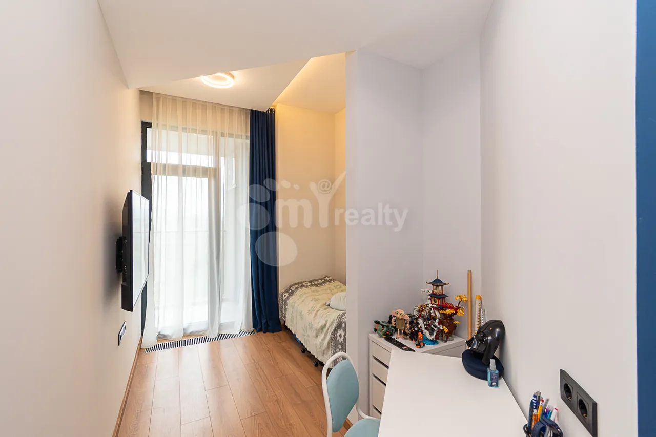 Купить 4 комнатную квартиру Хапанцян ул, Арабкир Ереван, 160276