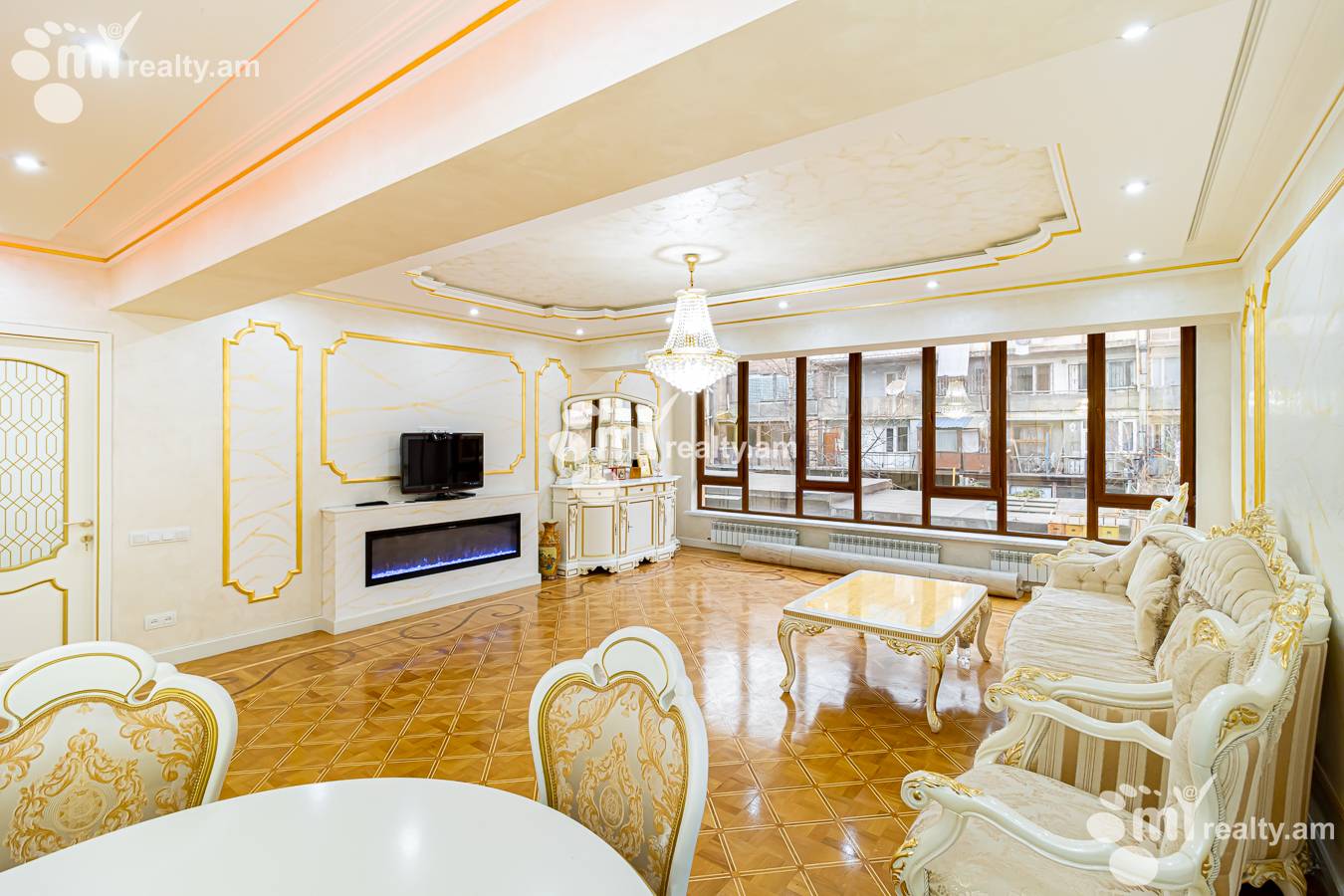 Купить 4 комнатную квартиру Орбели Ехбайрнери ул, Арабкир Ереван, 154536