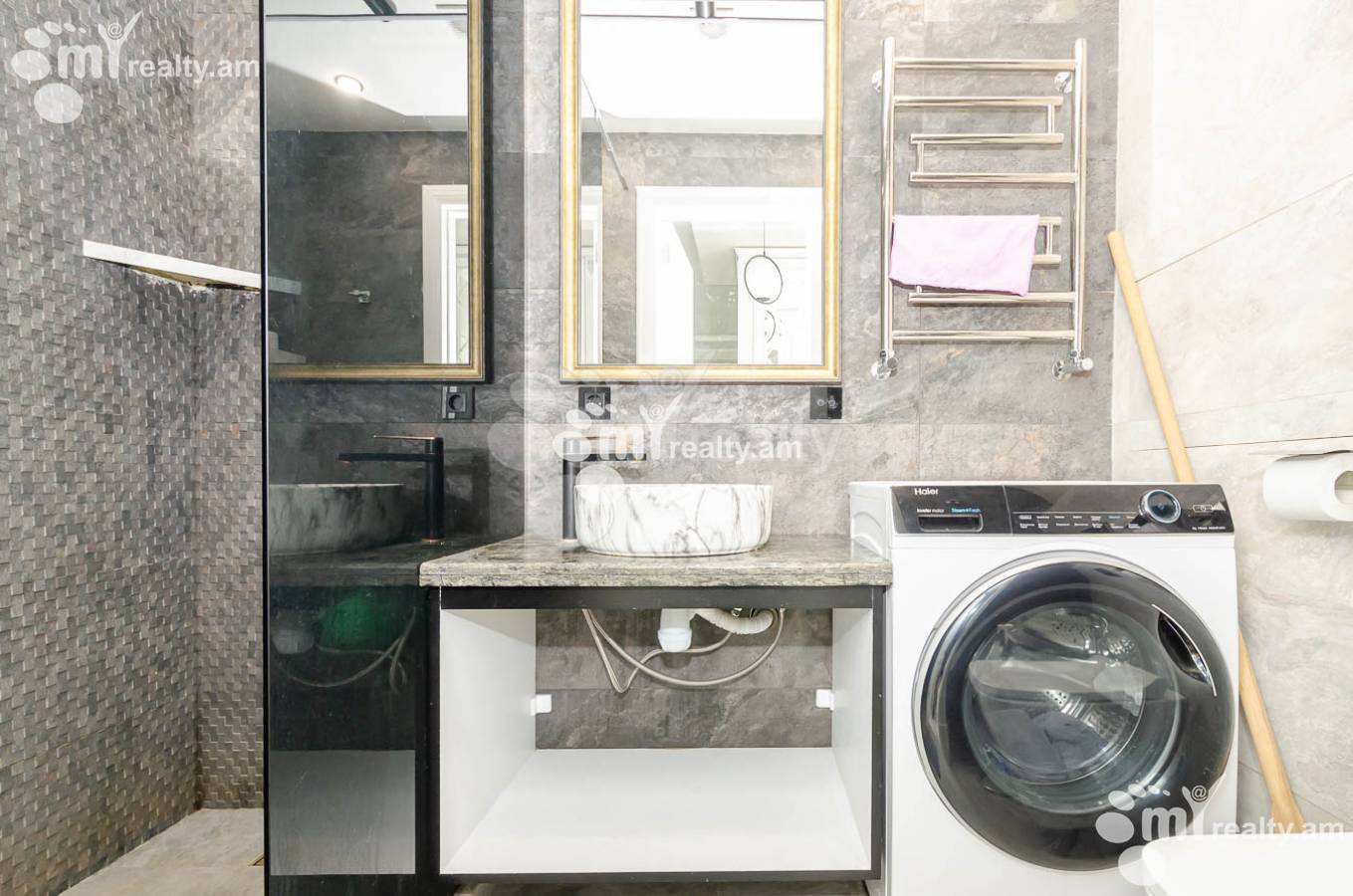 Купить 1 комнатную квартиру Абовян ул, Центр Ереван, 142189