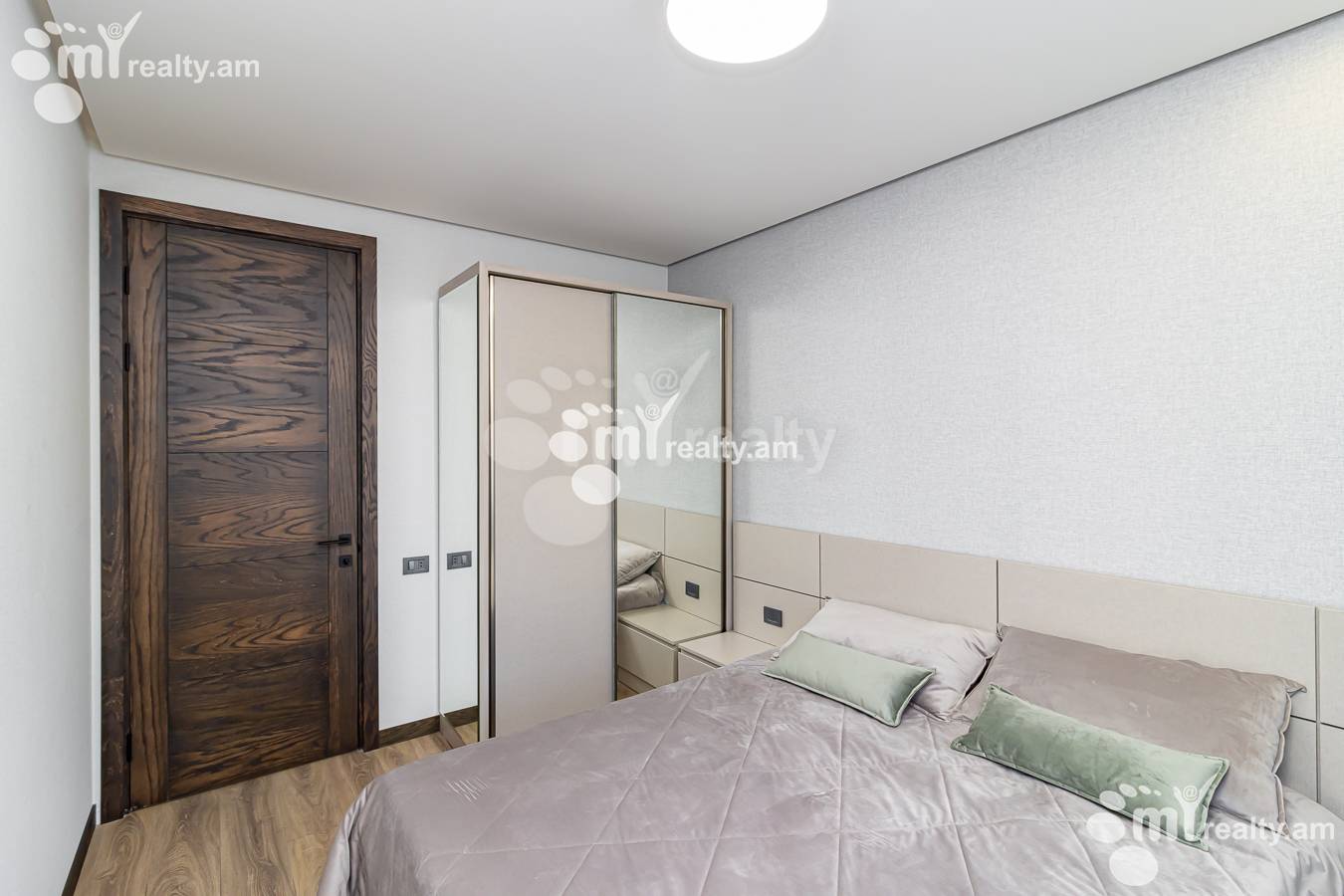 Купить 3 комнатную квартиру Акобян ул, Арабкир Ереван, 145541