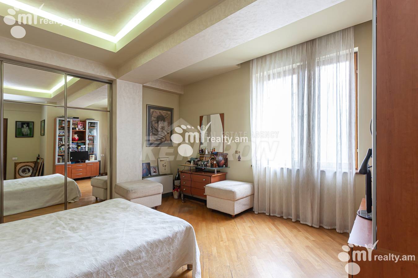 4 bedroom apartment for sale rue d'Amiryan, Center Yerevan, 155876