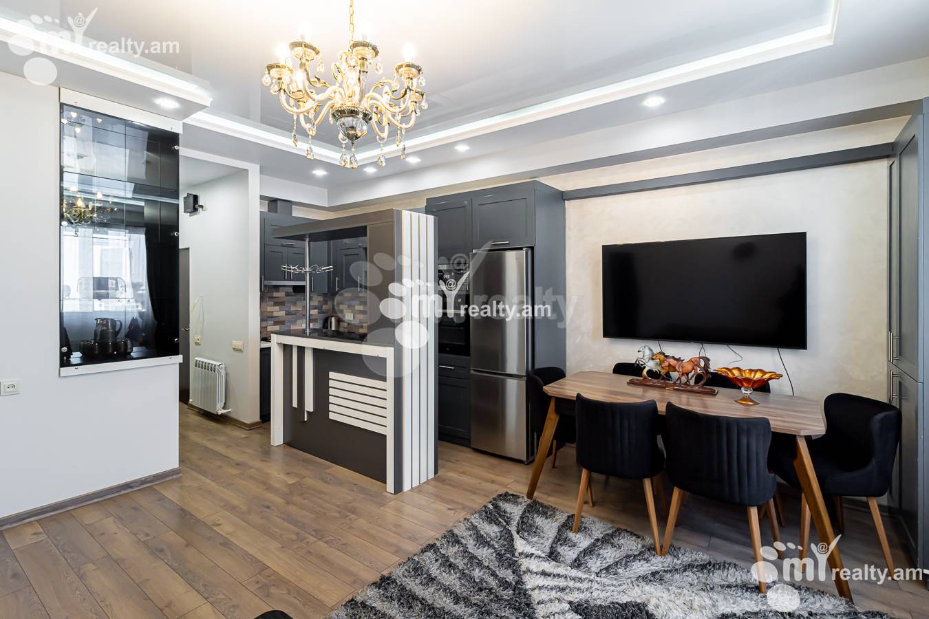 3 bedroom apartment for sale Antarayin St, Center Yerevan, 154190