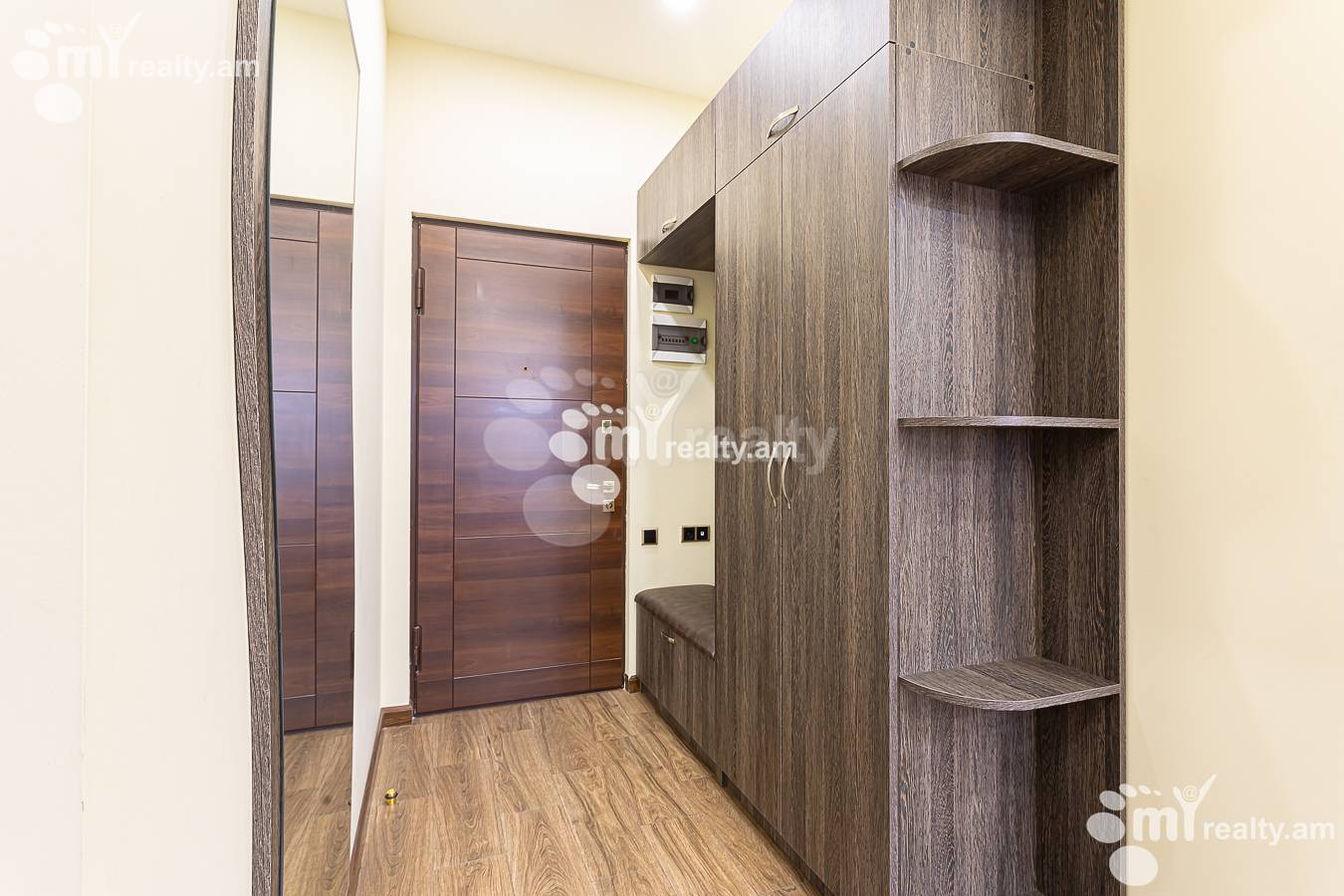 2 սենյականոց բնակարան վարձով Եկմալյան փող, Կենտրոն Երևան, 156855