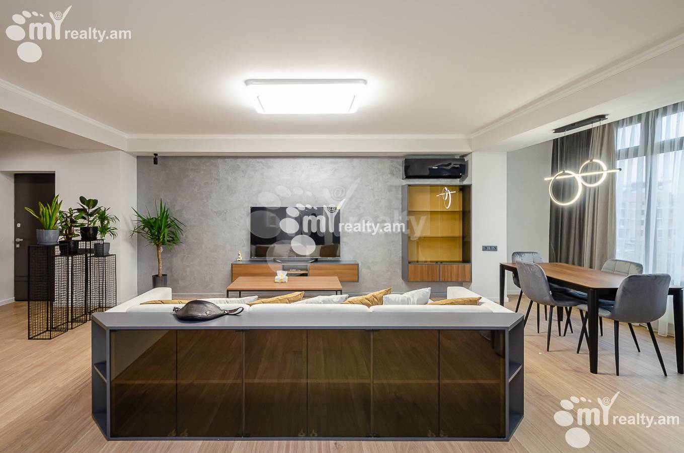 3 սենյականոց բնակարան  Օրբելի Եղբայրների փող, Արաբկիր Երևան, 142936