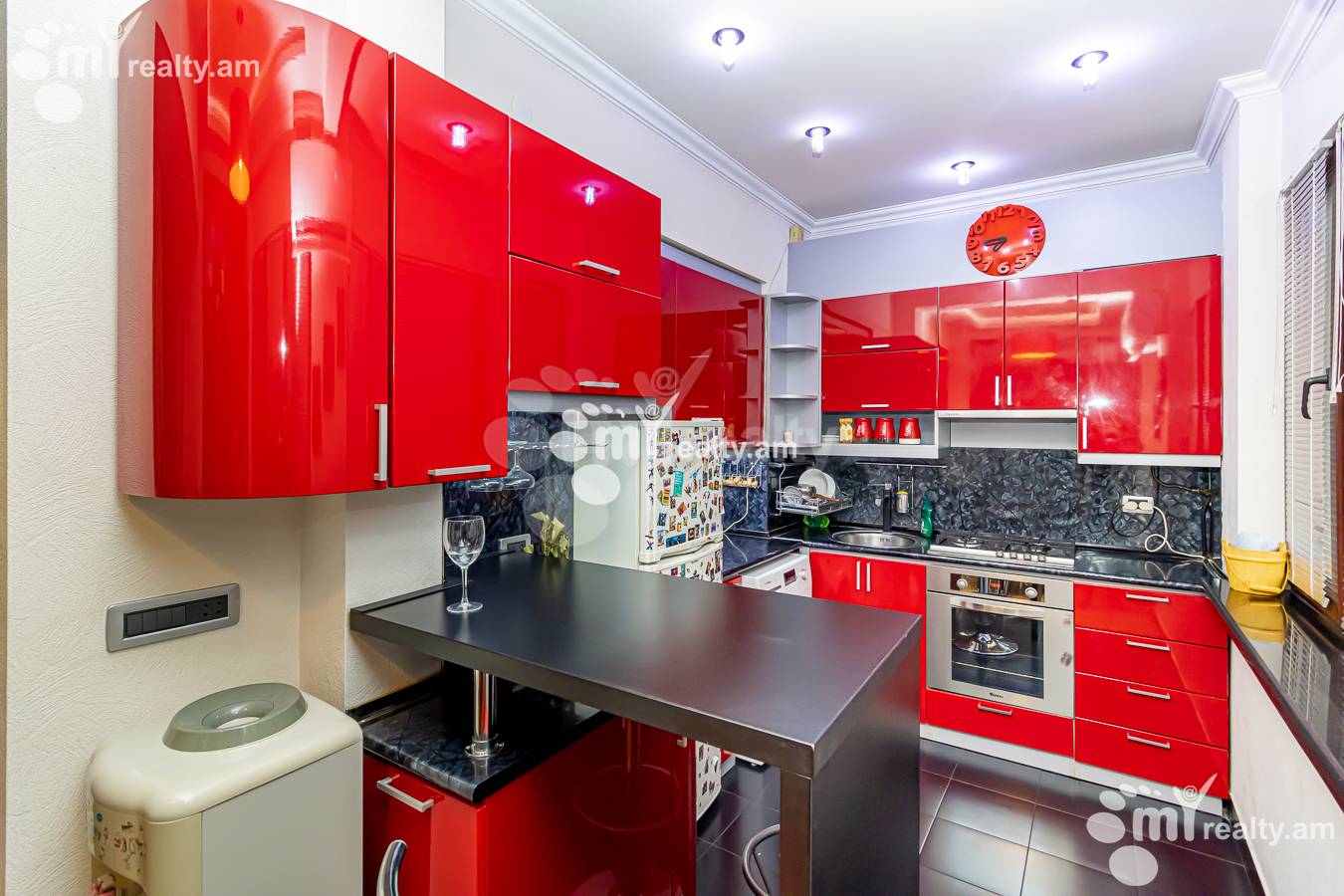 2 սենյականոց բնակարան  Գրիբոեդովի փող, Արաբկիր Երևան, 151501