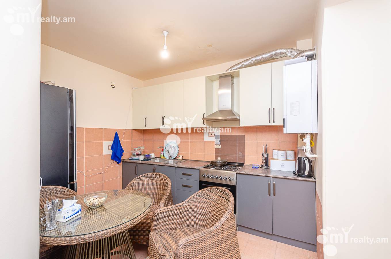 3 bedroom apartment for sale محله 1 دزور, داوتاشِن ایروان, 153104