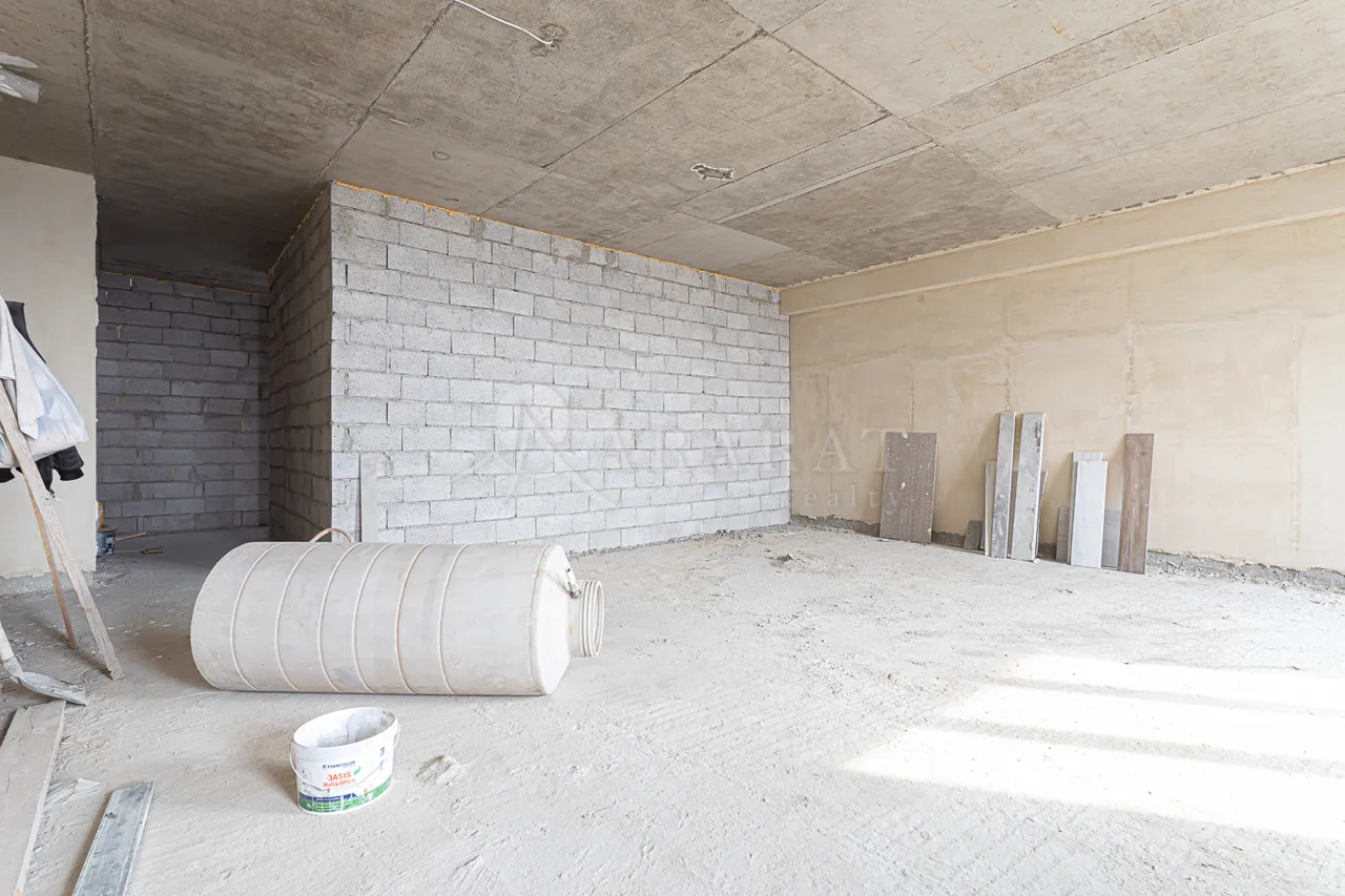 4 bedroom apartment for sale Antarayin, Leonid-Azgaldyan-Straße,, Center Yerevan, 157991