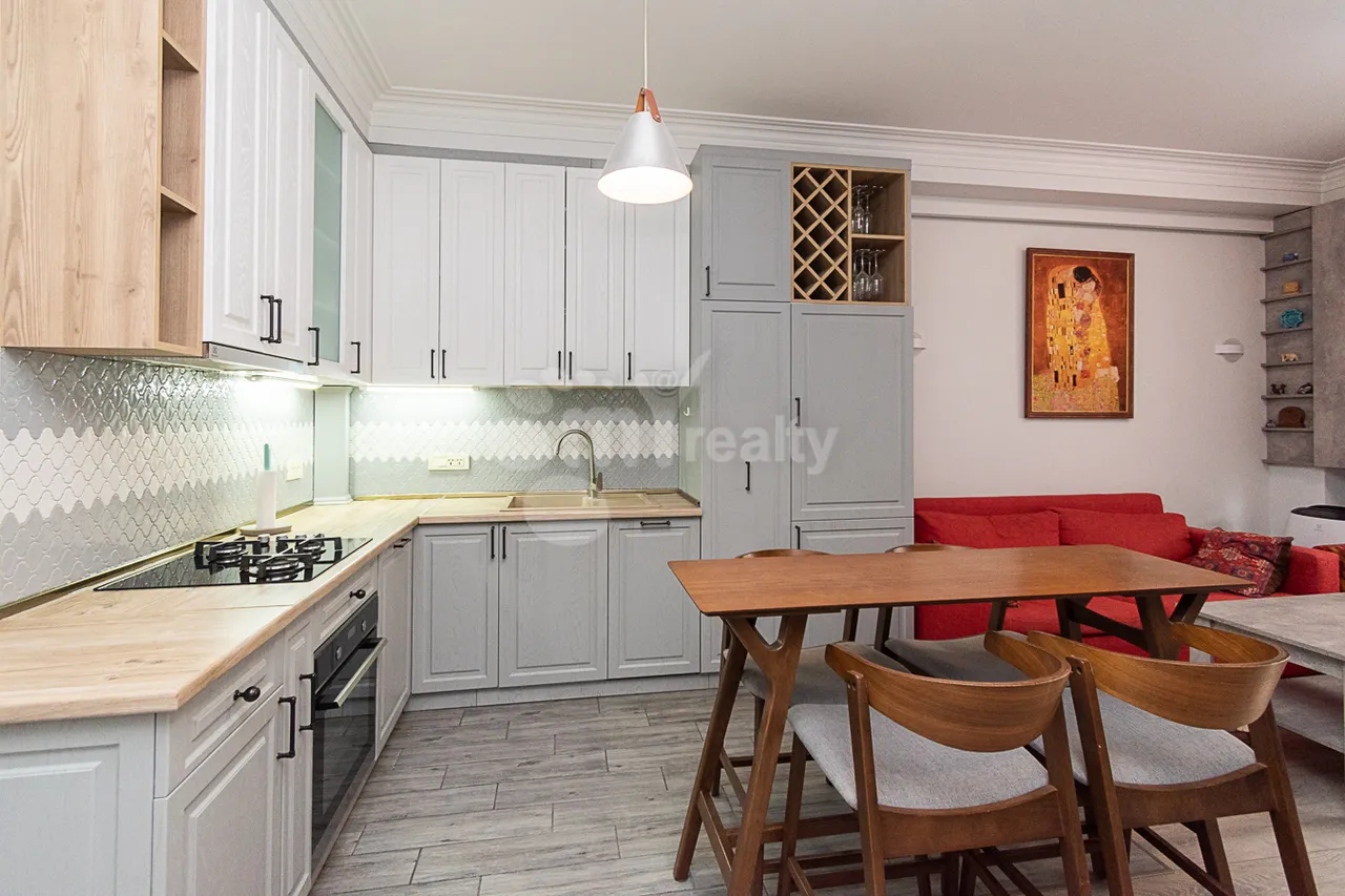 3 bedroom apartment for sale Antarayin, Rue Leonid Azgaldyan, Center Yerevan, 160270