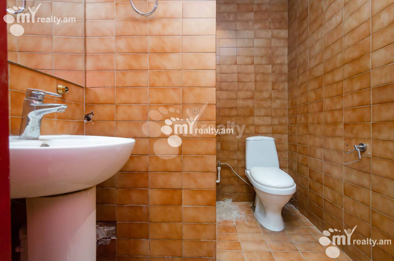 Commercial for sale خیابان کومیتاس, عربگیر ایروان, 144951