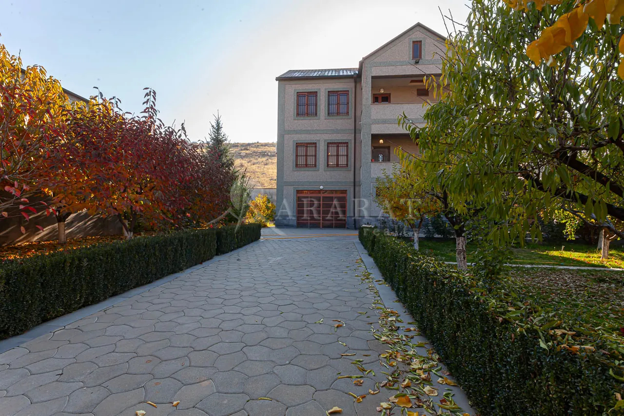 House for sale Teryan st, Avan Yerevan, 157308